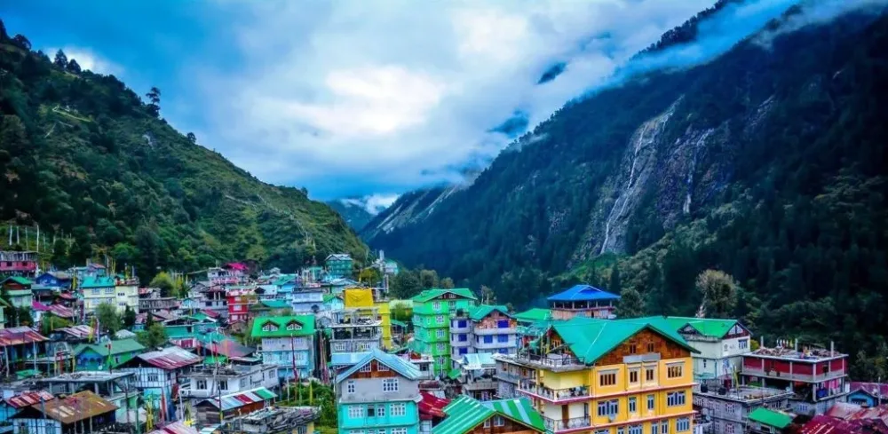 Arunachal Pradesh & Tawang Tour Package (7 Days / 8 Days Itinerary) - Arunachal Pradesh & Tawang Tour Package (7 Days / 8 Days Itinerary) (₹21,500 pp) | 6 Nights / 7 Days (or 7N/8D) Cab & Stay from Siliguri / NJP / Bagdogra