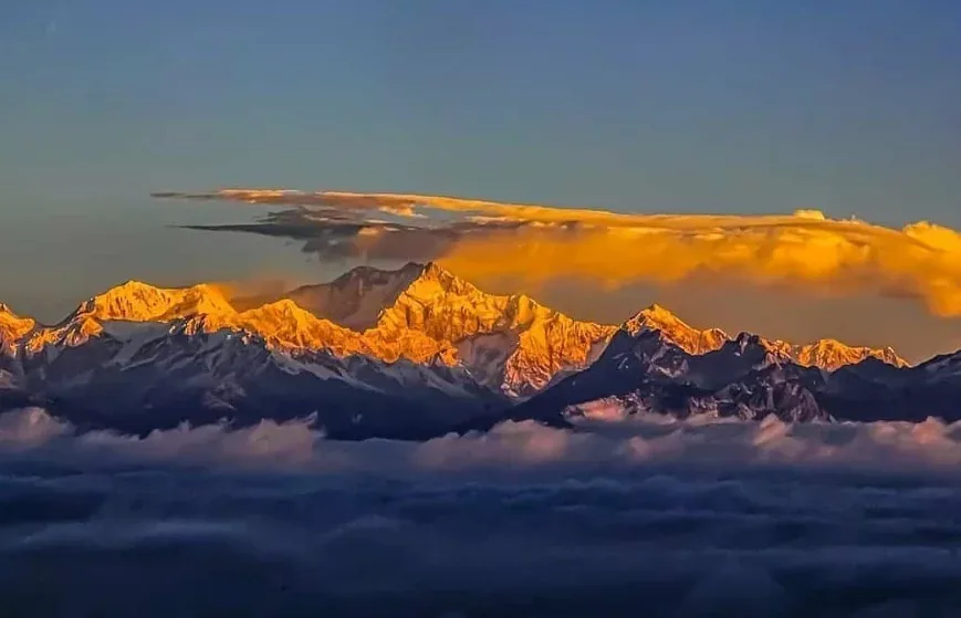 Sandakphu Summit - Top Sightseeing Places in Darjeeling, Sikkim, Mirik & Dooars | Book Local Sightseeing Cabs