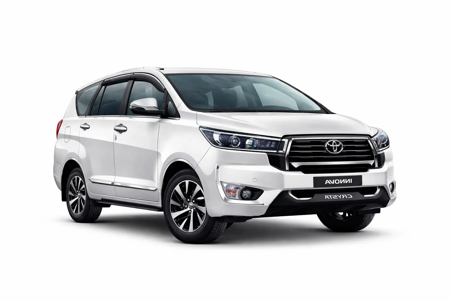 Sedan vs SUV vs Innova Crysta: Choosing the Best Mountain Cab